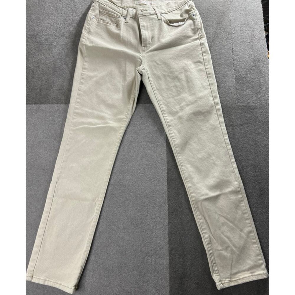 Womens Levis Size 6 Classic Straight Tan Jeans